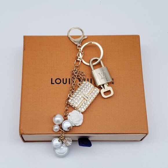 Authentic Louis Vuitton Gold Lock & Box w/ Unbranded Bag Bagcharm 121825 - Picture 6 of 6